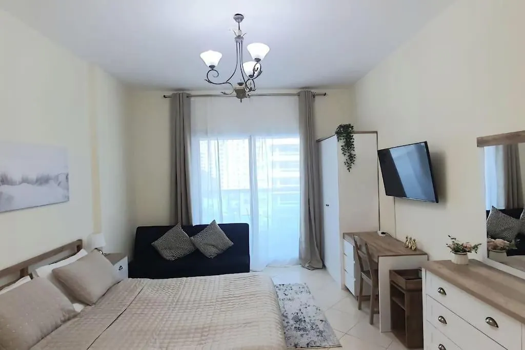 Cozy Marina Studio Next To Metro Dubai United Arab Emirates