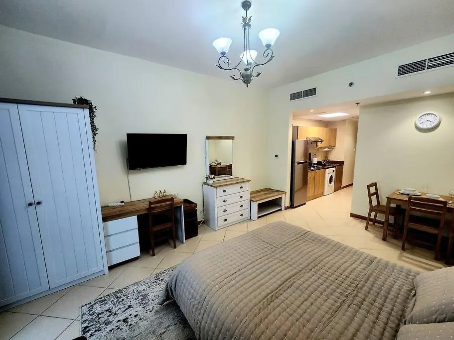 Cozy Marina Studio Next To Metro Dubai